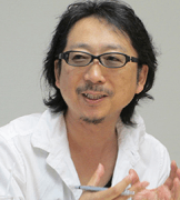 玉川大学教育学部教授 大豆生田 啓友