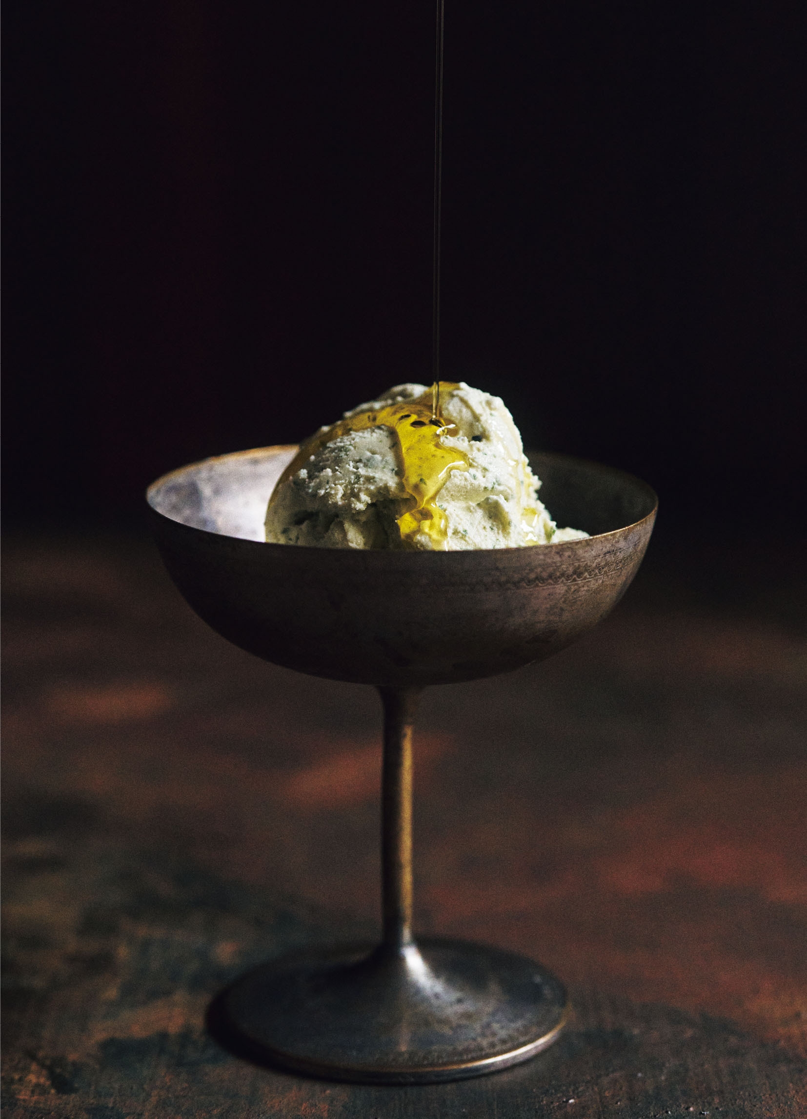 バジルアイスクリームにオリーヴオイル