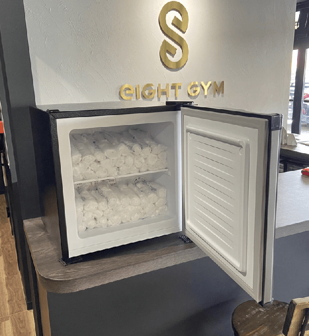 冷凍庫で極冷にしたおしぼりでクールダウン!