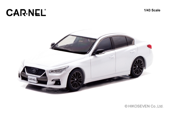 1/43 日産 スカイライン 400R (V37) 2022 Brilliant White Pearl:左前