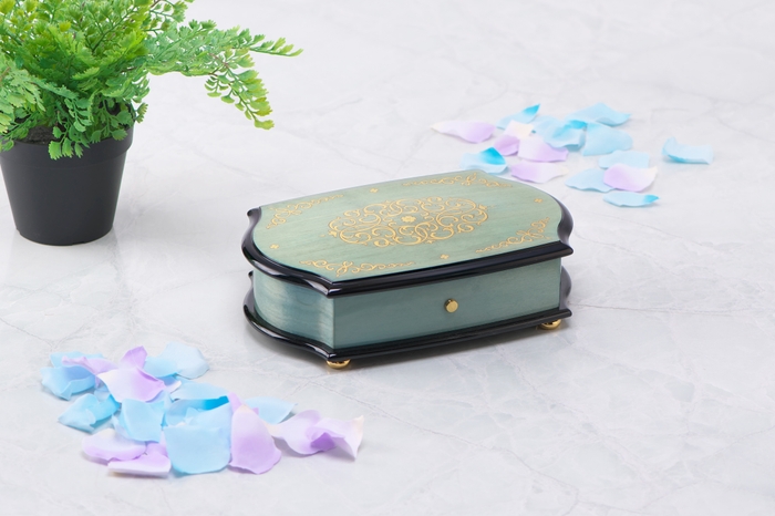 幸せの青い小箱 ブルーボックス-エスペリ