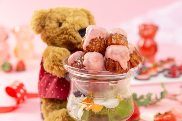 イチゴのカヌレ