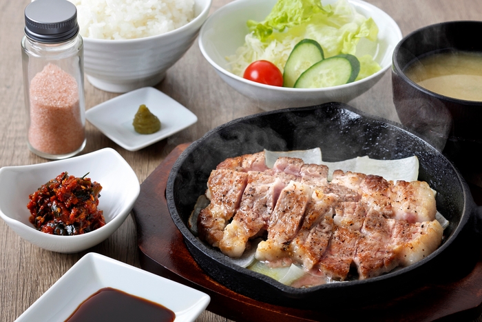 ニギラ豚ステーキ定食