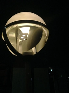 太陽光とそよ風でテラスをライトアップする スタイリッシュな一体型風光発電照明 「TSUKIAKARI SWL-1」を11月18日に発売！