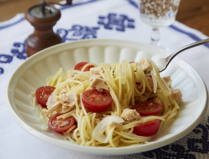 加熱1回! 皿チン麺「ツナとトマトのパスタ」