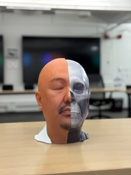 出血し、体温も感じる“生きた顔”。 日本発、世界初のクローン級超精密3D医療モデル 『3D Live Clone Face Model』、 その原型がスタンフォード大学でデビュー