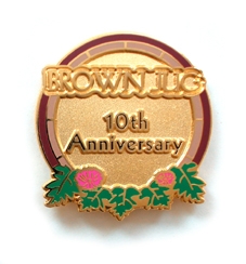 10周年記念ピンバッチ