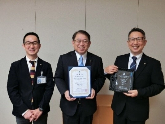 日本初、組織のカスハラ対応を認証する 「あんしんいきいき職場格付け認証」を 企業、地方自治体3団体が取得