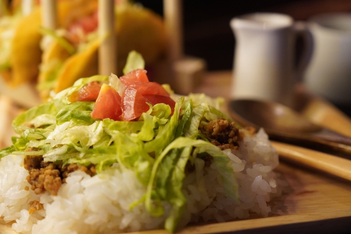 沖縄タコライスとタコスのセット