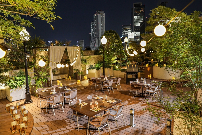 ルーフトップガーデン ウッドデッキテラス