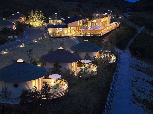 ▲グランシャリオ北斗七星135° 外観(夜)