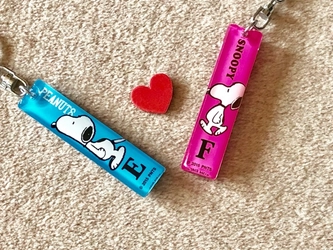 スヌーピーにもついに登場！ギフトにも人気のあなただけのイニシャルグッズ♫