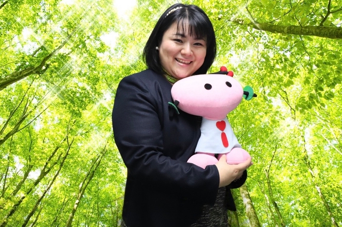 Mars Babyを抱くSIZUKU