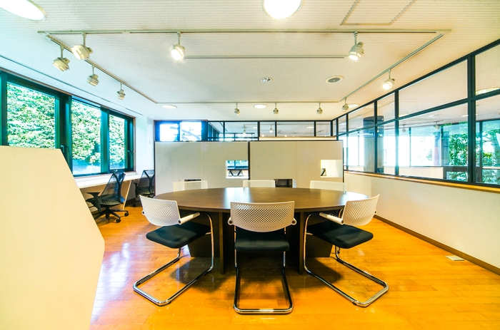 マフィス馬事公苑 オフィススペース