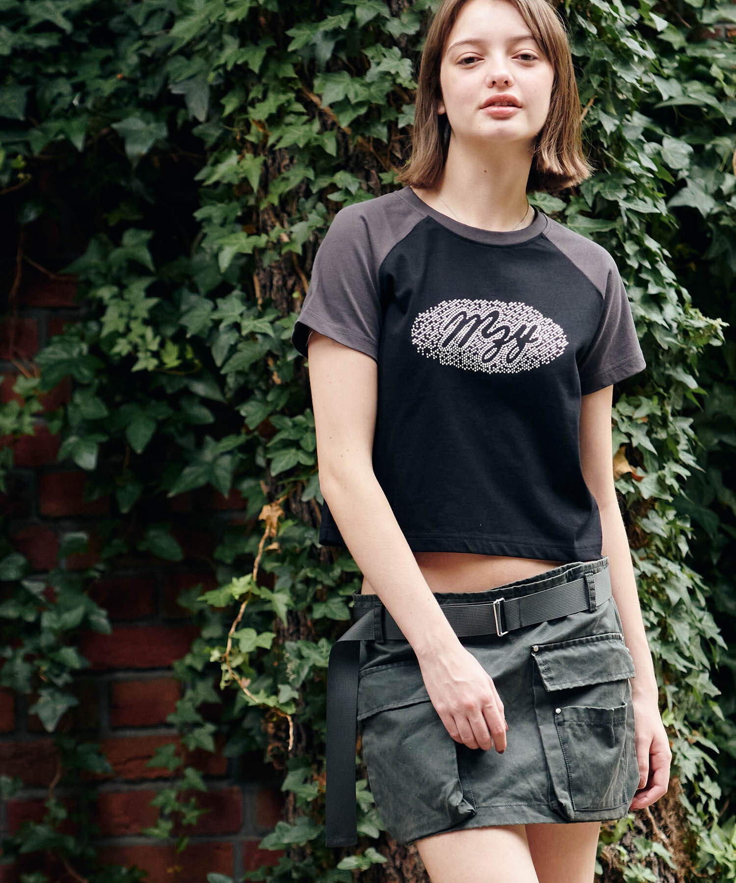 raglan rhinestone tee/5,490円(税込)