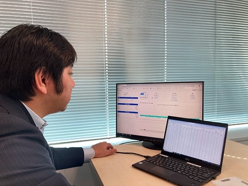 写真2:本社から仮設備稼働状況を確認