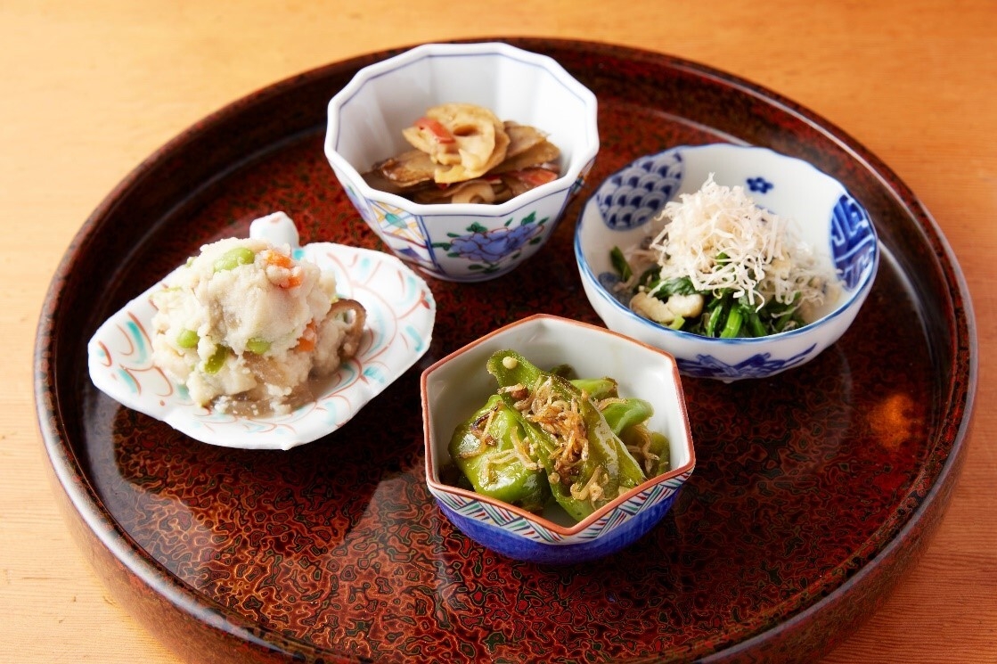 京都のおばんざいも。本日のおばんざい色々(1,980円税込)