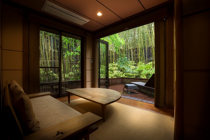 静露リビングルーム