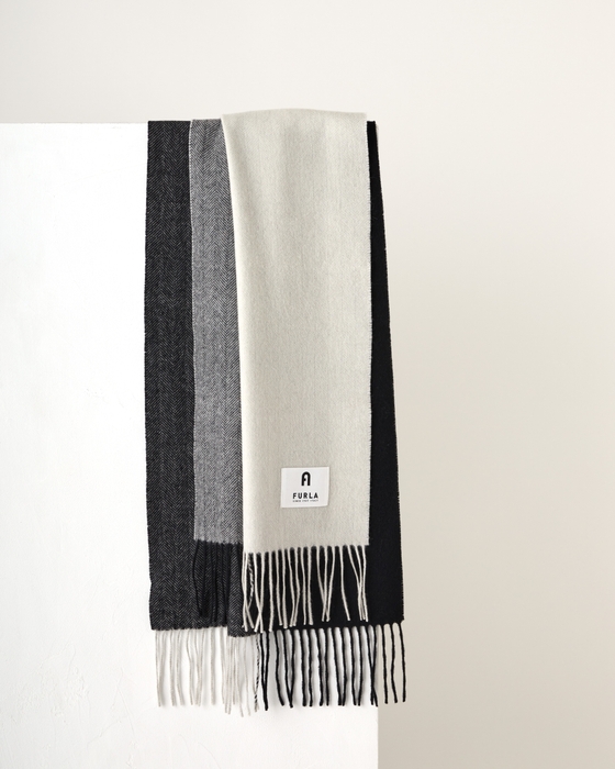 カシミヤ100% カラーブロックマフラー 24-135-46028-10 ¥20,900 40×190cm