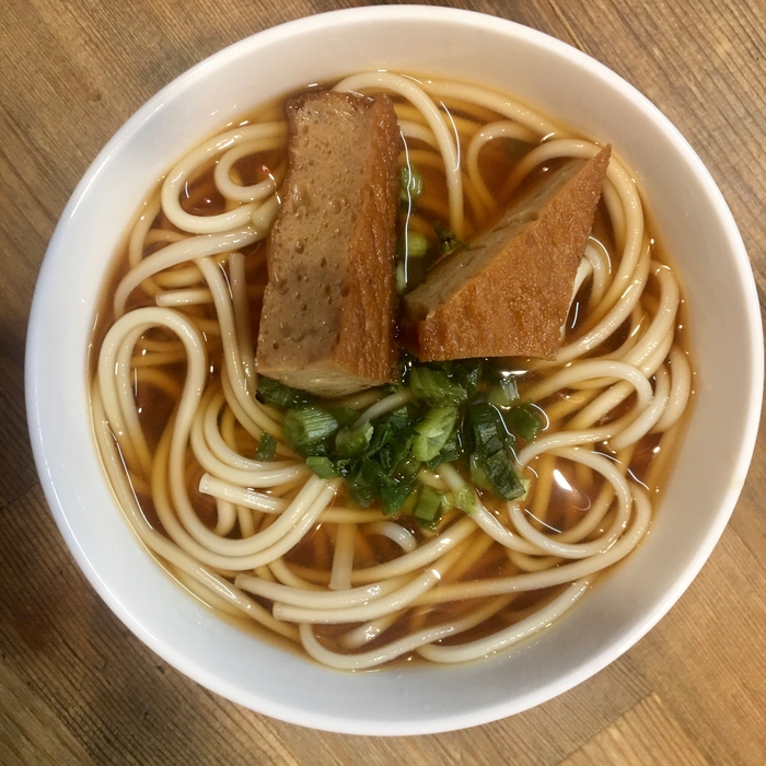 日本三大うどんの一つともいわれる五島うどん