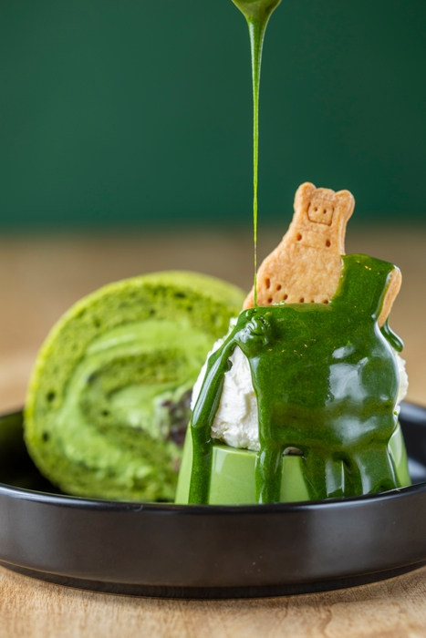 抹茶プリンとロールケーキ 1&#44;050円