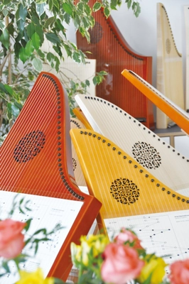 大阪・関西万博での開催コンサートで観客を魅了！ 弦楽器「ヘルマンハープ」関東初のポップアップストアを 東京・日本橋で8月23日(土)・24日(日)開催