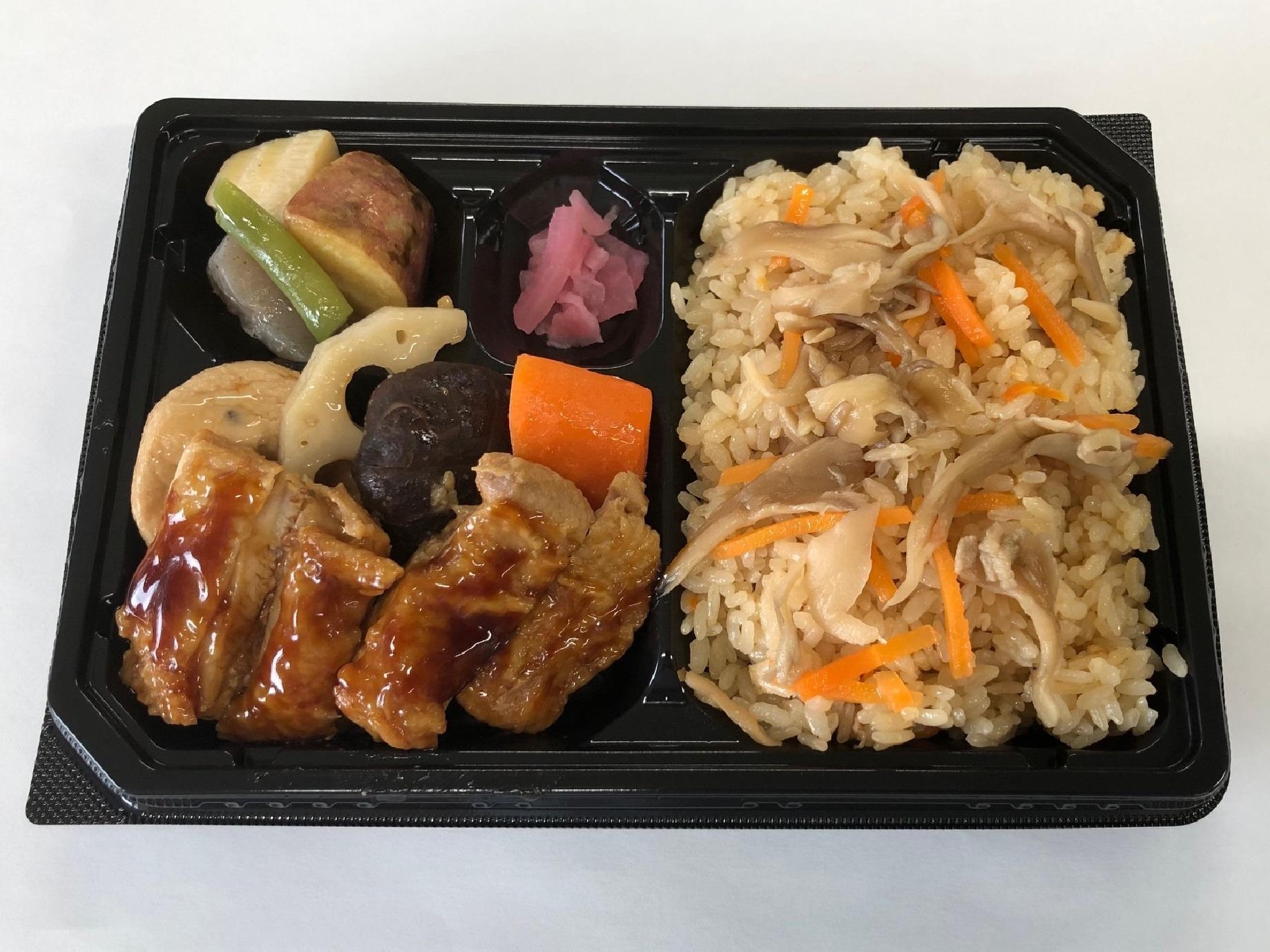鶏照焼きと煮物弁当(きのこごはん)画像(画像はイメージです。)