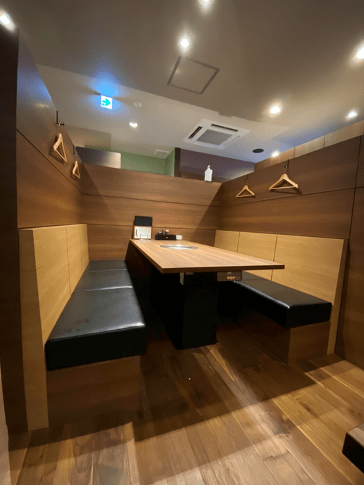 南草津店 テーブル席2