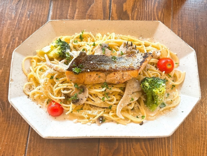 ◆秋鮭ときのこのクリームパスタ