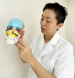 ゴッドハンド佐々木竜太が提唱！独自の小顔美顔メソッドを 日本小顔美顔矯正スクールにて3月1日より提供開始