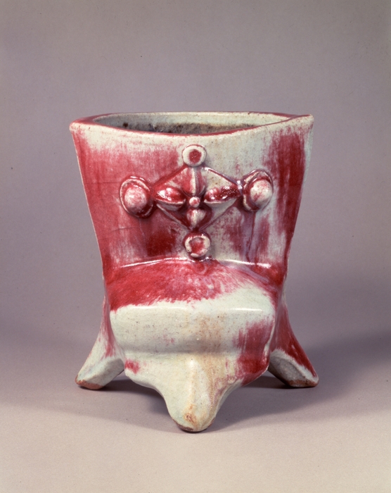 (5)河井寛次郎「辰砂貼文扁壺」1959年/昭和34年 河井寛次郎記念館蔵