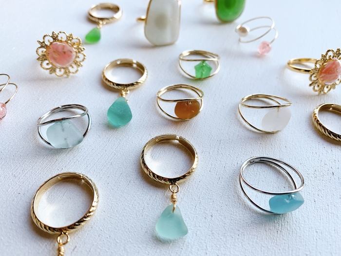 シーグラスのアクセサリー by wild strawberry