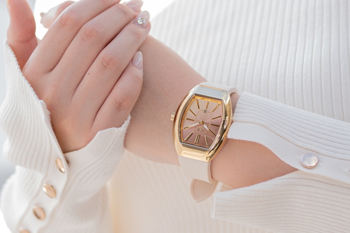 ICE boliday dome metal　各22,000円(税込)