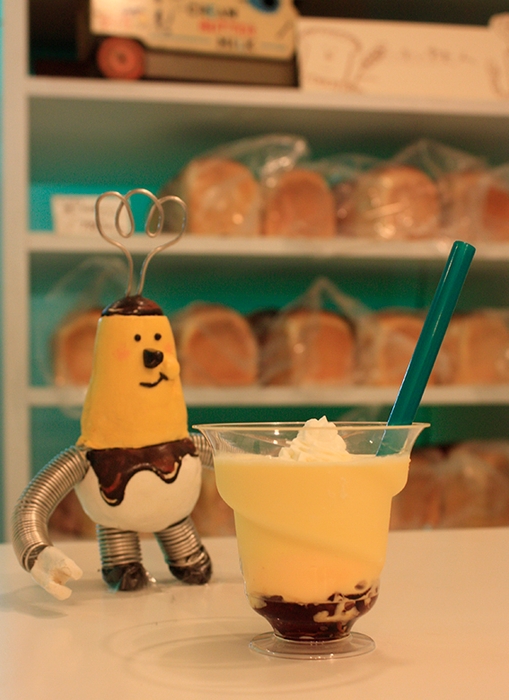 ストローで楽しむ飲む「生」プリン