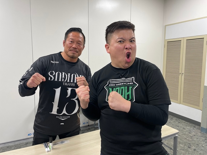 杉浦貴選手(左)とお手伝い芸人のミサイルマン西代