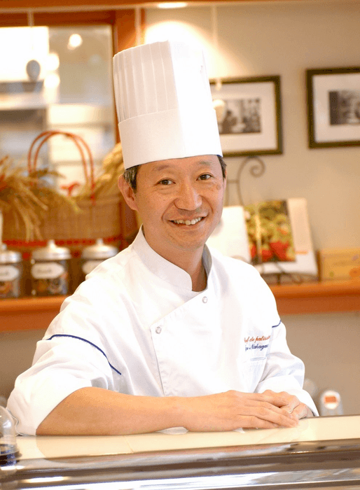 「パティスリーキャロリーヌ」　オーナーシェフ 中川二郎氏