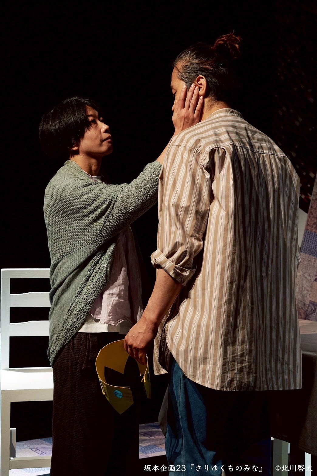 アンナ(左)と新しい夫のジョウジ(右)