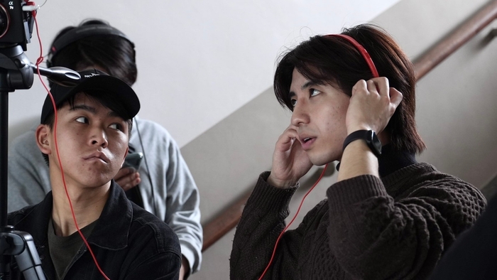 撮影の渡辺雅海(左)と太田慎一郎監督(右)