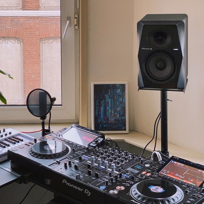 精緻さと力強さを兼ね備えたハイクラスなデザイン セットイメージ(1)