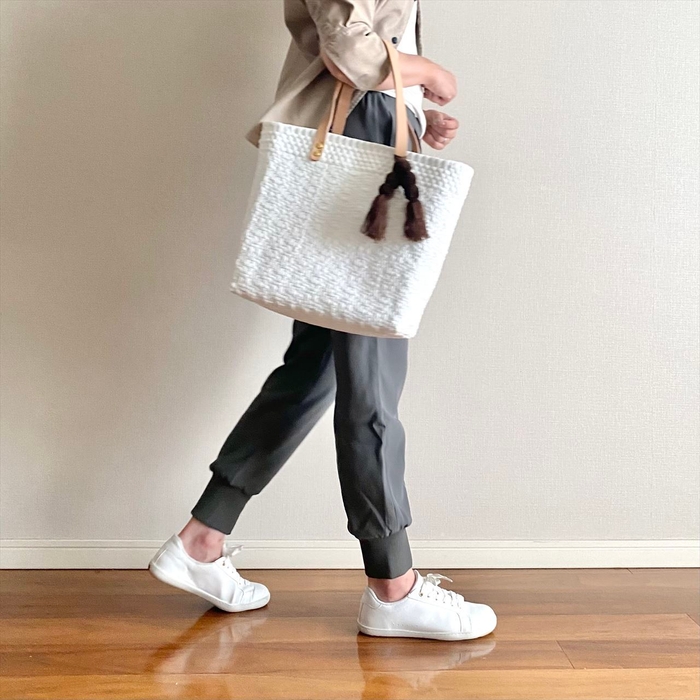 ダイヤ柄スクエアM ホワイト