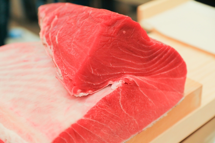 豊洲仲卸「やま幸」の本マグロを提供