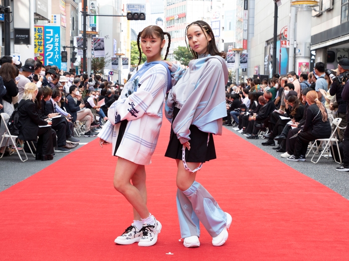 実倉萌笑/奥野みゆ