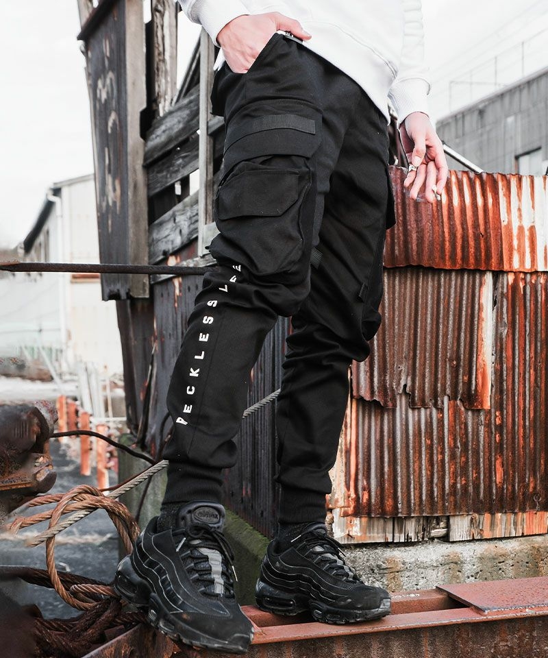 【OWN ROOTS】Black Cargo jogger Pants ボトムス