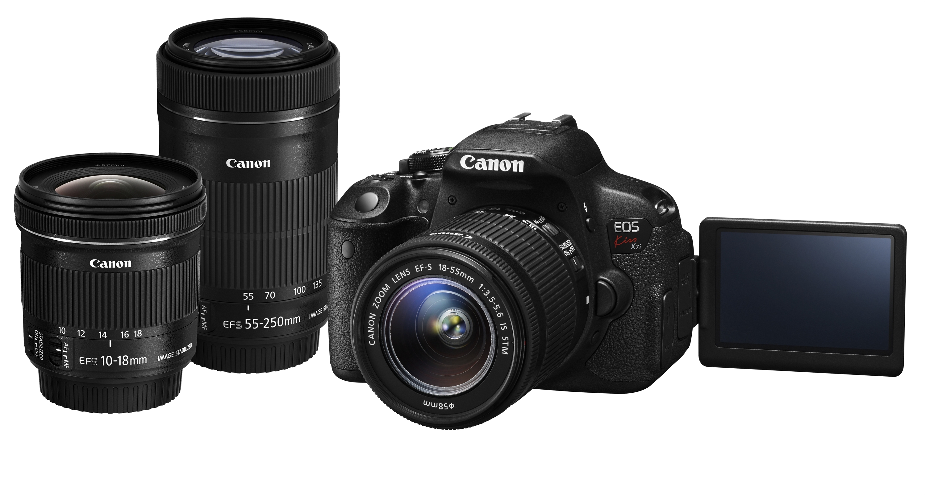 超広角を含む3本のズームレンズをキットにしたデジタル一眼レフカメラ