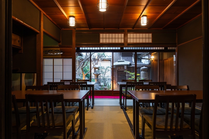 「肉のひろ重 御池之」内観