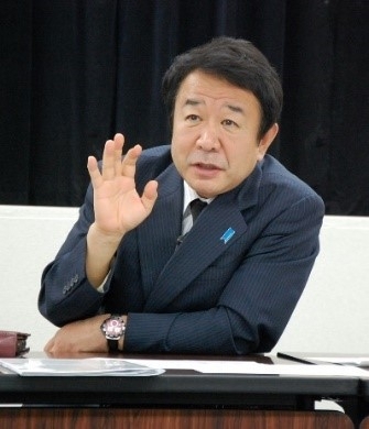 経済学部客員教授 青山繁晴氏