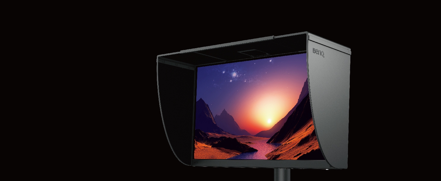 遮光フードを標準装備