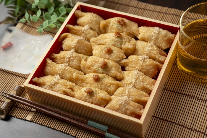 写真:一口いなりとわさび梅の二種セット