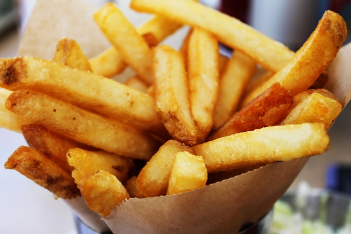 手軽にお召し上がりいただける、おつまみ フライドポテト イメージ