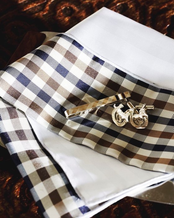 タイバー&カフリンクスの充実の品揃え